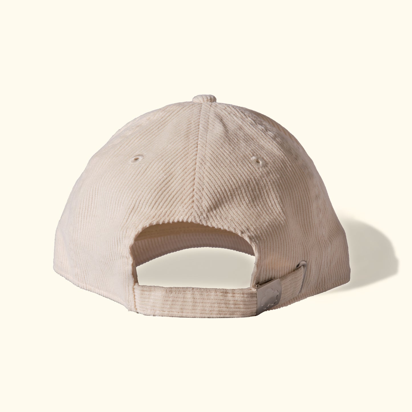 EGGSHELL TUFT HAT